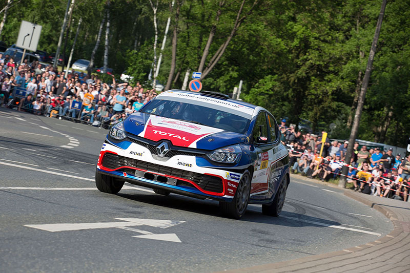 Vierter Divisionssieg in Folge: Renault Clio R3T-Pilot Carsten Mohe erlebt bei Sachsen-Rallye perfektes Heimspiel