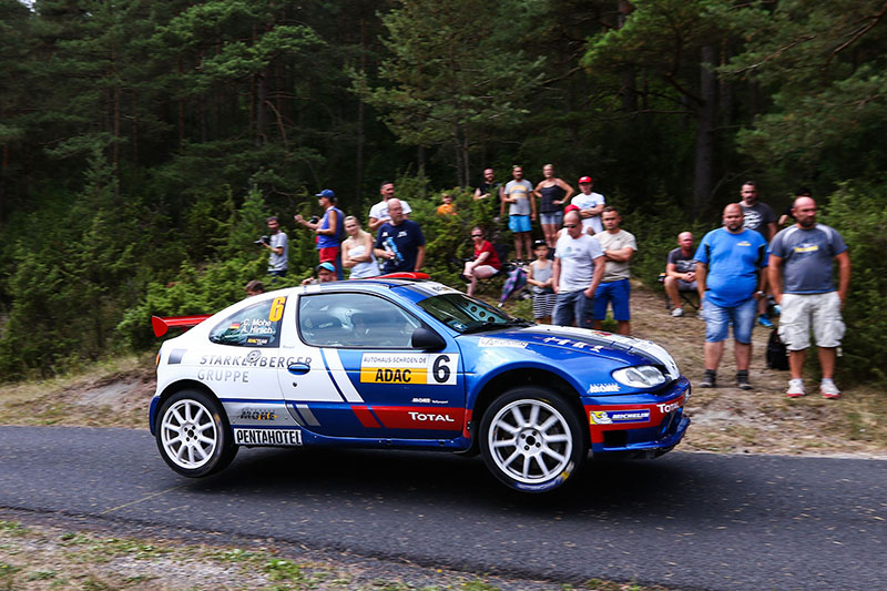 Schnell und rutschig: Mégane Maxi-Pilot Carsten Mohe freut  sich aufs „Räubern“ bei der Rallye Niedersachsen