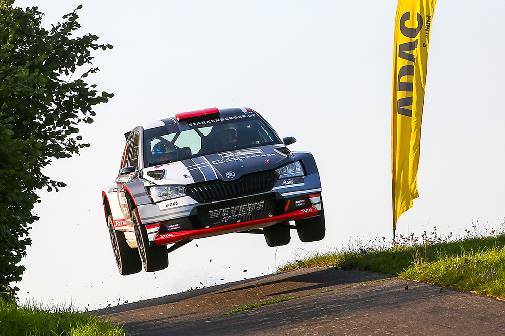 Platz sechs für Carsten Mohe und Alexander Hirsch bei der Saarland-Pfalz-Rallye im Turbo-Allradler