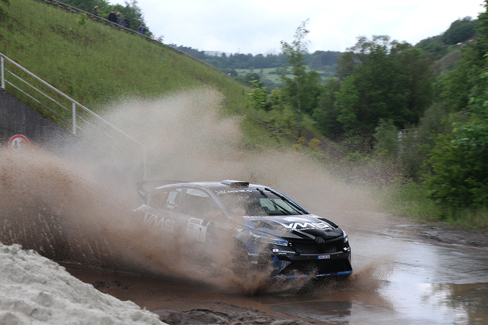 Anspruchsvolle Hunsrück-Rallye: Carsten Mohe beendet dritten DRM-Lauf auf dem starken vierten Gesamtrang Anspruchsvolle Hunsrück-Rallye: Carsten Mohe beendet dritten DRM-Lauf auf dem starken vierten Gesamtrang
